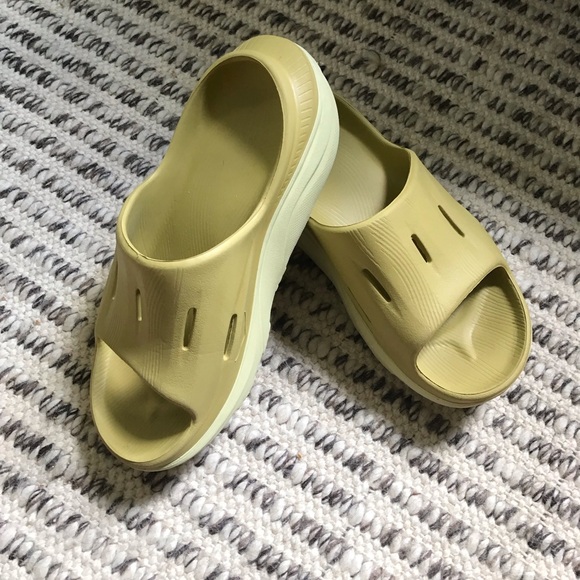 Hoka Ora Recovery Slide, slip-on sandal, size 7 ,green - Picture 4 of 6